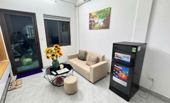Aira Kim Ma Apartment