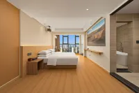 Lanmu · Lam Cinema Smart Cinema Hotel (Guiyang North Station Branch)