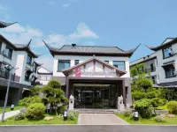 Cloud Seasons Hotel (Lu Shan Nankang Ancient Town Luoxing Dun Branch)