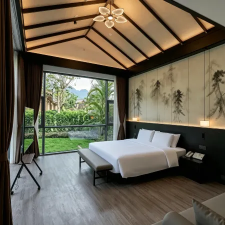 Huajian Quangu Resort Hotel