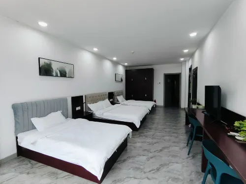 Huirun Hotel (Yanji High-speed Railway West Station Museum)
