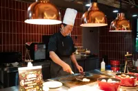 Bengbu South Station Wanda Moments Hotel