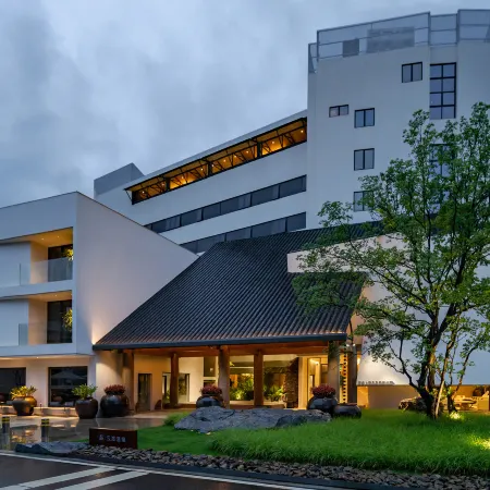 Yundu Shangying Hot Spring Resort Hotel