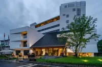 Yundu Shangying Hot Spring Resort Hotel