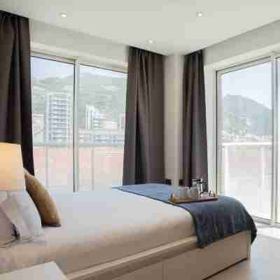 Bentley Holiday Apartments - West One Rooms