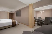 Meimei Lan Hotel (Yueyang Tower Pedestrian Street) - parking