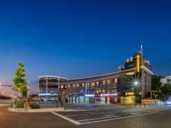 Yunfei International Hotel (Cangcheng Film Park, Songjiang Station Shanghai)