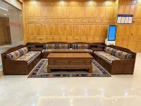 Himalaya International Grand Hotel - parking