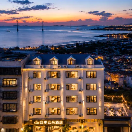 Four Seasons Cloud Hotel
