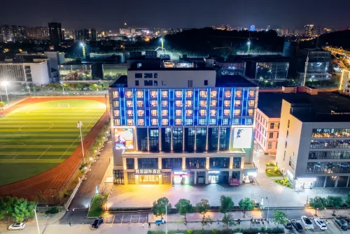 Yeste International Hotel (Jingdongfang Yuyongguangchang) - Esports