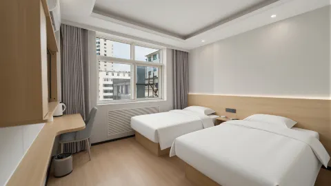 Pudding Collection Hotel (Yan'an Baota Mountain Yan'an University Affiliated Hospital) in Yan'an