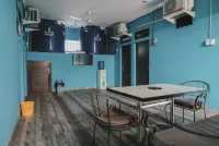 RedDoorz near RSUD Koja - guesthouses