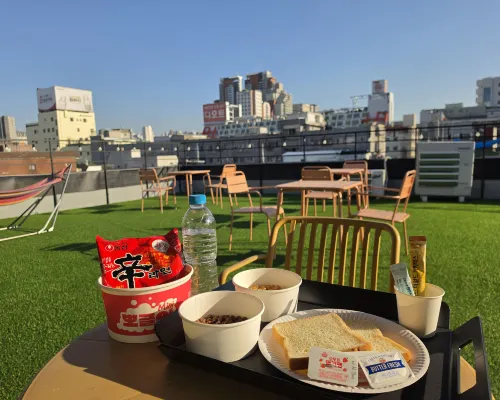 Jongno 247 Hostel 東大門購物百貨附近的飯店
