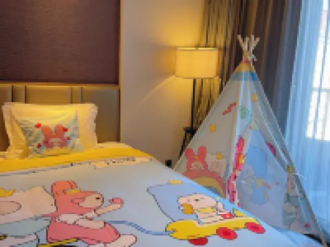 青島東方影都皇冠假日酒店