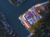 Qianyun Peninsula Forest Private Tang Holiday Courtyard Hotels near Tangzhen Station