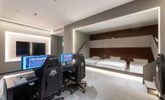 M E-sports Hotel (Duqiao Glasses City)