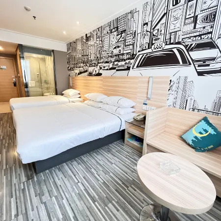 City Express Hotel (Guangning City Center Square Branch)