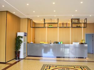 Home Inn Huayi Collection Hotel (Liaoyang Baita Railway Station)