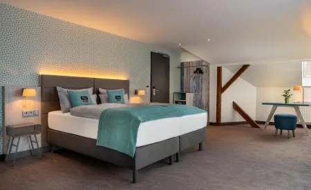 Holiday Inn - the niu, Rig Lübeck Отели в г. Любек