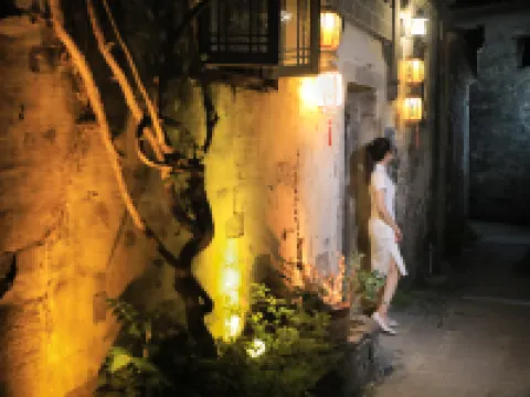 宏村萬興樓·南湖畔ガーデン民宿 黟県のホテル