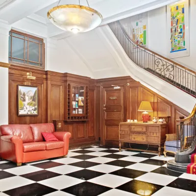 Wellesley Boutique Hotel Hotels near Ascot Street