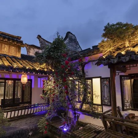 Jiaxing xitang ancient town scenic spot inn