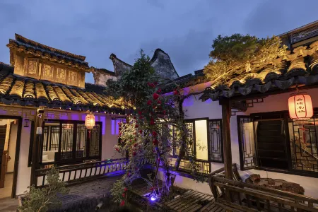 Jiaxing xitang ancient town scenic spot inn