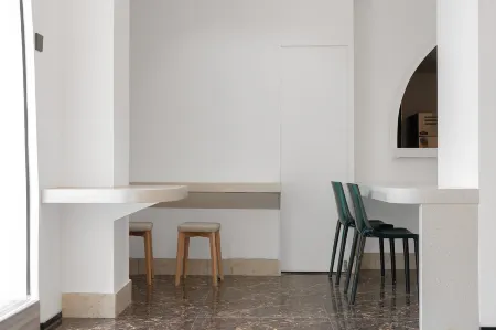 Yige Seaview Parent-child Hotel (Xiada Baicheng Branch, Huandao Road) Отели рядом с достопримечательностью «Zeng Cuo An Village»