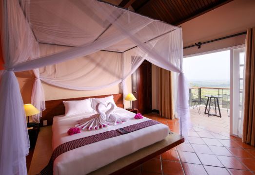 빅토리아 누이 삼 로지 수영장