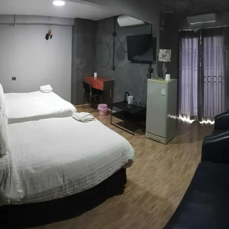 Kun Hotel Отели рядом с достопримечательностью «Храм Сала Лой»