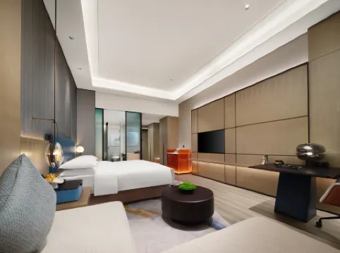 Nanbu County Lysee Hotel