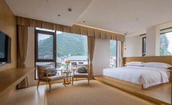 Ruyue Heju B&B