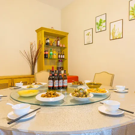 Moganshan Yinsu Garden Camping Holiday Villa