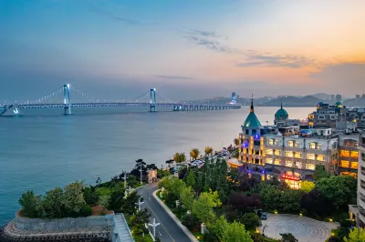 Dalian Haiqingtian Hotel (Xinghai Square)