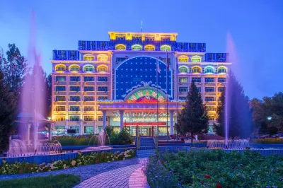 Mystic Lake Grand Hotel Hotel in zona Wucai Beach