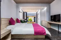 Wai Yuan Ming Jia She Hotel