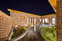 Luxury Great Wall View Homestay (Beijing Badaling Shuiguan Great Wall Branch) Отели рядом с достопримечательностью «Маленький Ян Ань»