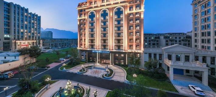 Crystal Orange Anyang Linzhou Hongqiqu Avenue Hotel di Linzhou