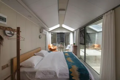 Banshanju Homestay Hotels in Downtown of Xiaojin County