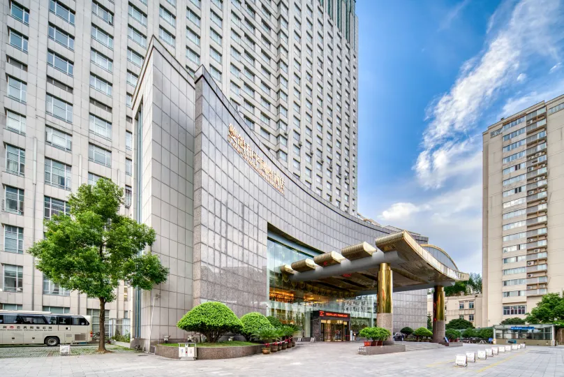 Linhai Double-Dove Peace International Hotel