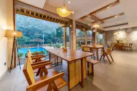 Southern Sichuan Bamboo Sea Yun Ying Gu · Private Hot Spring Homestay