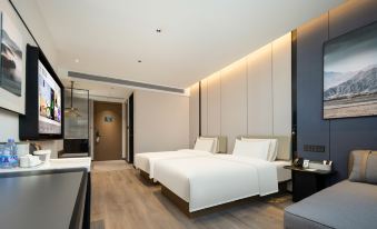 Fuqing Qingchang Avenue Liqiao old Street Atour Hotel