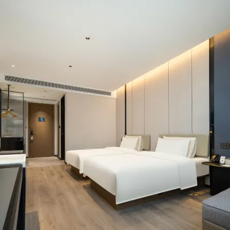 Fuqing Qingchang Avenue Liqiao old Street Atour Hotel