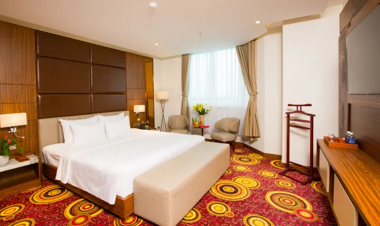 Van Phat Riverside Hotel โรงแรมใกล้ท่าเรือ Ninh Kieu Pier