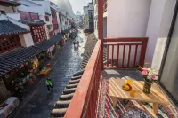 Yangshuo Manjing Travel Photography Hotel (West Street Branch)