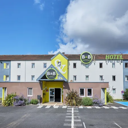 B&B Hotel Caen Mémorial