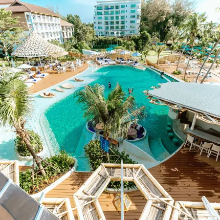 Pinnacle Grand Jomtien Resort and Beach Club