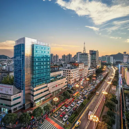 Homeinn Plus Hotel (Guilin Railway Station Xiangbishan Park)