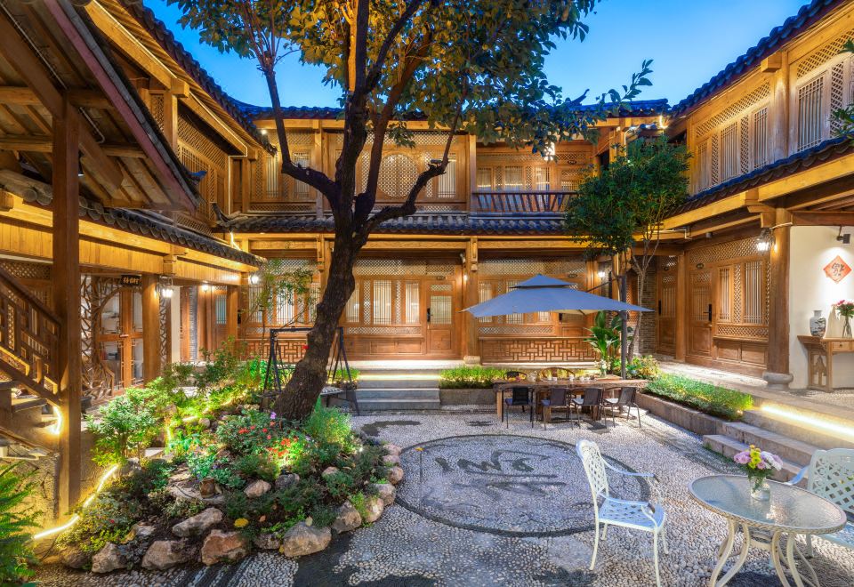 Wuyue Yunpan Courtyard