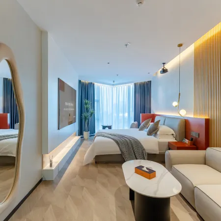 Lis Future Hotel (Zhengwuqu Swan Lake Wanda)